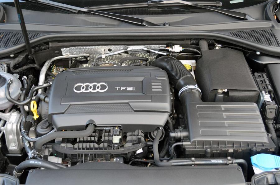 Моторный отсек Audi A3 Sedan 2.0T Quattro (8V) 2014 года  (NA) (фото 69 из 88)
